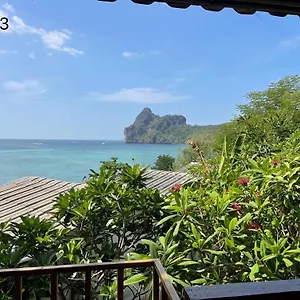 Cozy Seafront ** Phi Phi Don